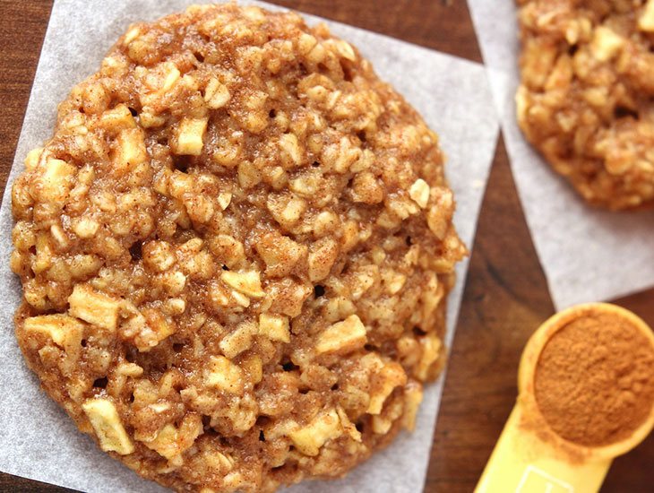 Bánh yến mạch với hạt óc chó