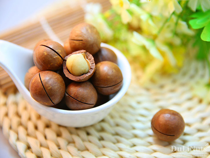 Cách sử dụng hạt Mắc ca