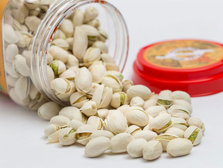 Hạt dẻ cười Trung Quốc. Cách nhận biết hạt dẻ cười kém chất lượng 6 Hạt dẻ cười Trung Quốc