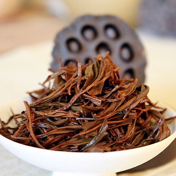 Chính sơn tiểu chủng hồng trà có bã đỏ, nước đen