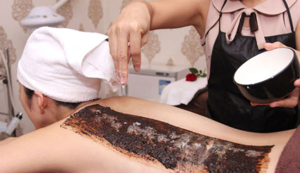 12 tuyệt chiêu làm trắng sáng da toàn thân bằng bã cà phê 2 cách làm đẹp hiệu quả bằng cà phê