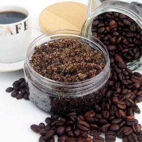 Tẩy da chết bằng bã cafe