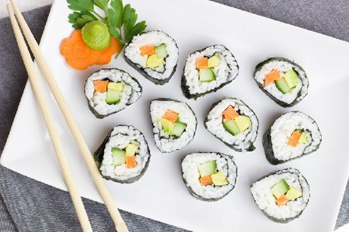 Cách làm sushi chay siêu ngon mà chế biến lại rất đơn giản 6