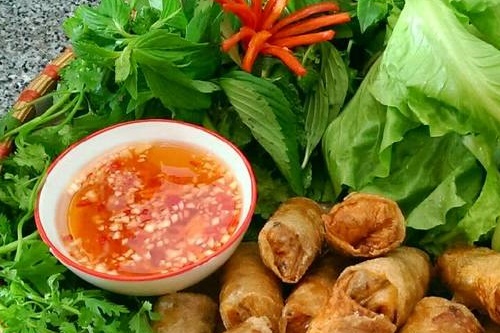 Cách làm nước chấm chay cho món chả giò siêu ngon