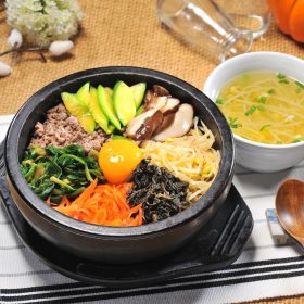 17 Loại Thực Phẩm Giàu Canxi Nhất Thế Gian 38 Cơm trộn Hàn Quốc – Món ăn linh hồn của ẩm thực Hàn Quốc