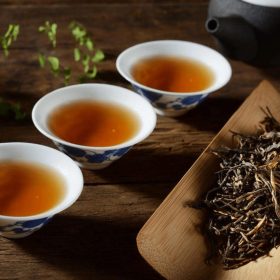 Hồng trà là gì? Những điều thú vị về hồng trà bạn chưa biết
