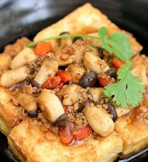 Nấm đùi gà là nguyên liệu chế biến món chay cực hữu ích cho cơ thể 12 Nhà hàng chay HITA Phan Xích Long Phú Nhuận