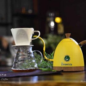 Drip coffee - Hand Drip - Pour Over Coffee